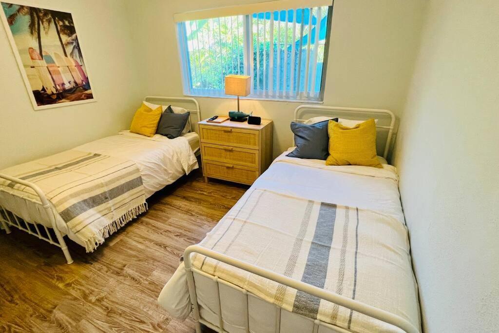 Luxury 2/2 Private Oasis W/Hot Tub Walk To Beach Кейп Канаверал Екстериор снимка